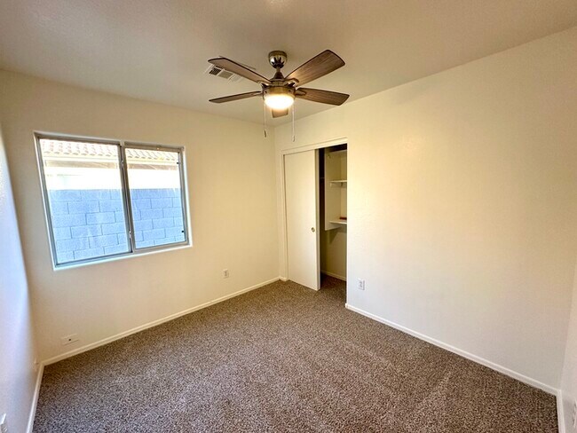 Building Photo - Adorable single story, corner lot home wit...