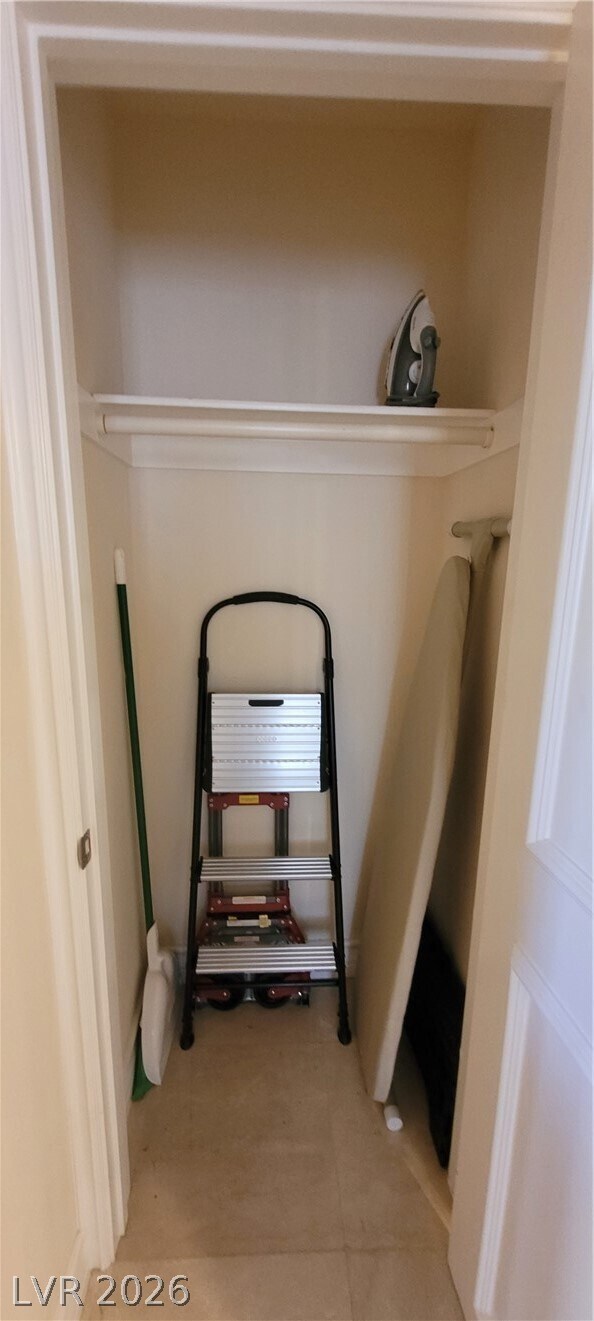 Building Photo - 260 E Flamingo Rd