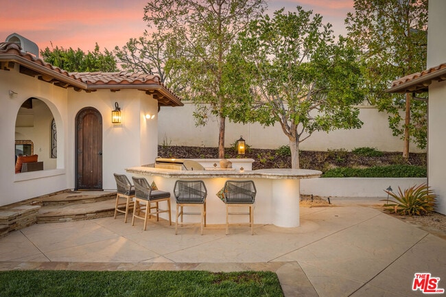 Building Photo - 25420 Prado De Azul