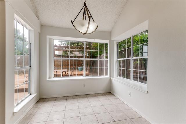 Building Photo - 8110 Regatta Dr