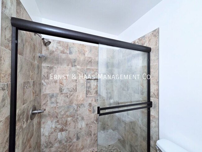 Building Photo - 16806 Sierra Vista Way