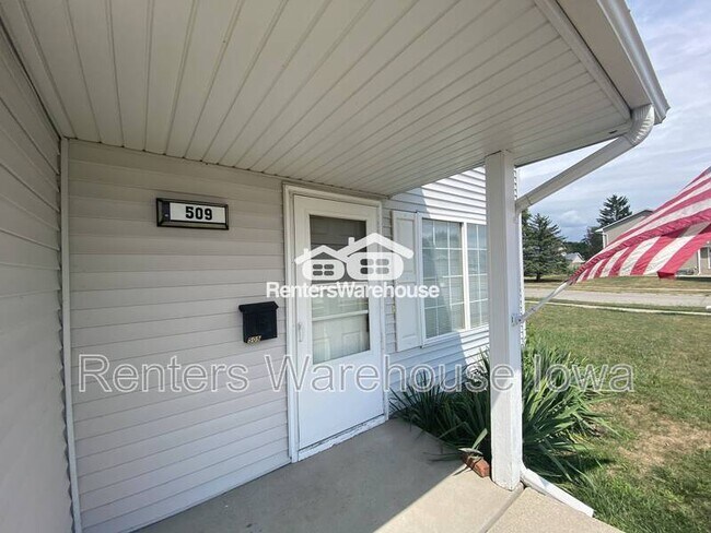 Building Photo - 509 15th St SE