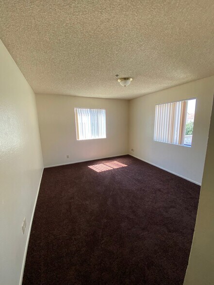 Building Photo - 4063 W 130th St