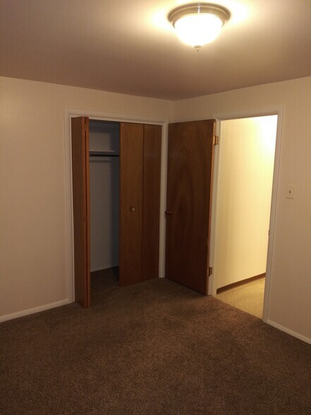 Bedroom - 56 S 600 E