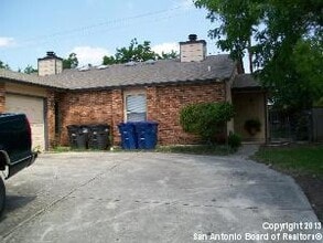 Building Photo - 6313 Waddesdon Wood