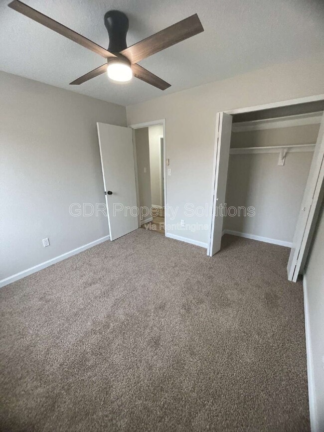 Building Photo - 4733 Platinum Dr NE
