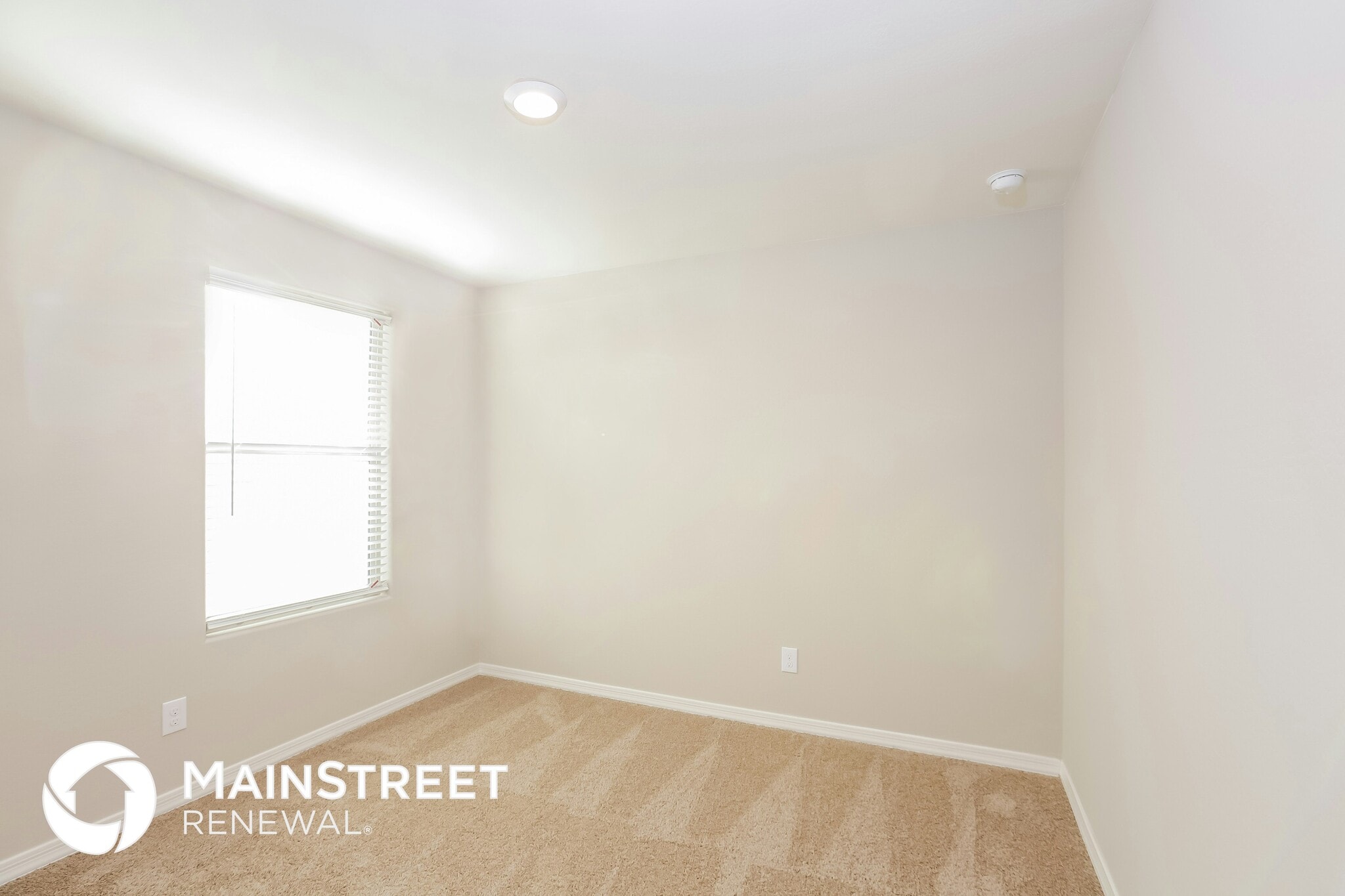 Building Photo - 8235 W Albeniz Pl