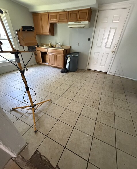 Kitchen - 41 Derby St