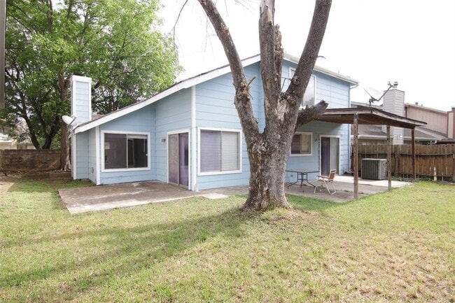 Building Photo - 12155 Huntington Venture Dr