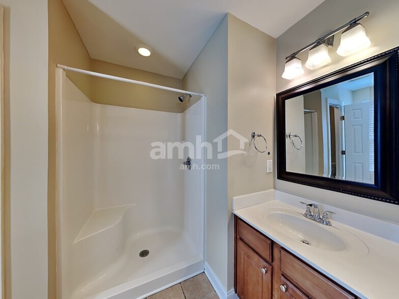 Building Photo - 9535 Waterwood Ct