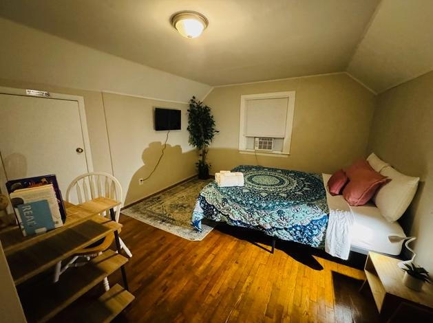 Building Photo - Near Wake Forest University 4 bedroom!