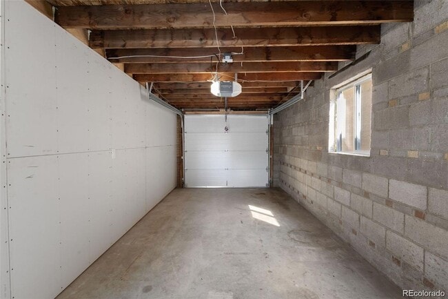 Building Photo - Long Realty & Property Management - Newly remodeled Duplex