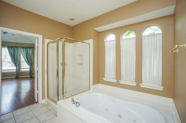 Building Photo - 5815 Coral Springs Ct