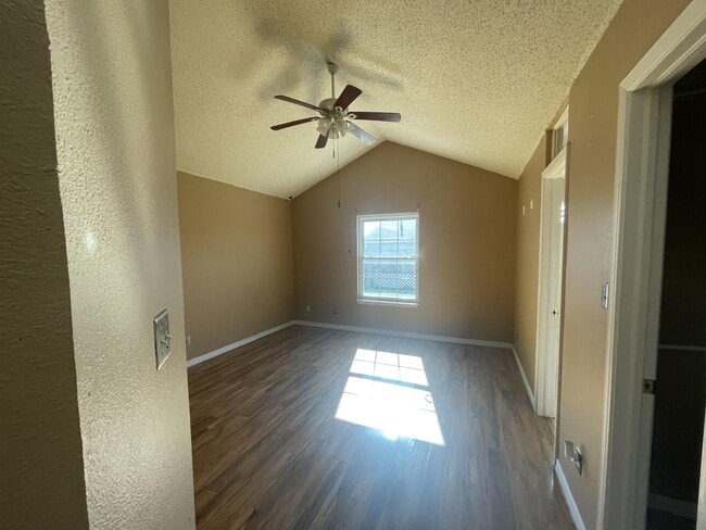 Building Photo - 12344 Tierra Madre Rd