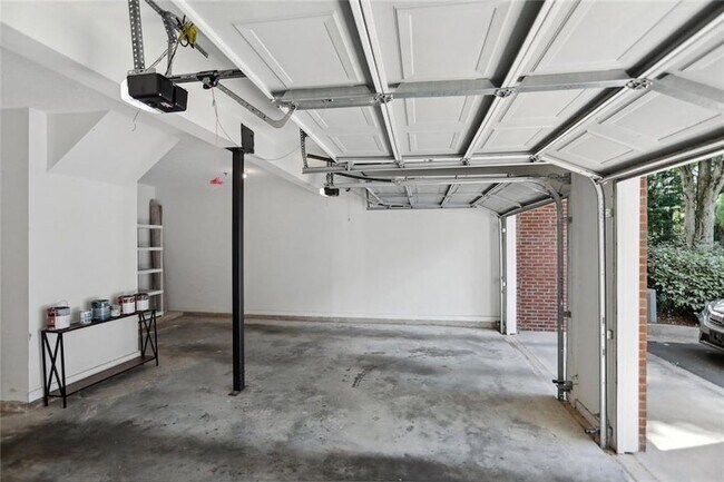 Building Photo - 206 Spring Heights Ln