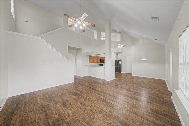 Building Photo - 1111 Auburn View Ln