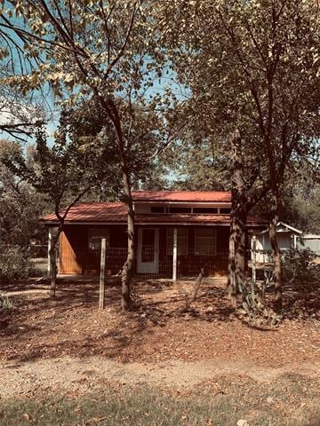 Primary Photo - 7046 Camp St