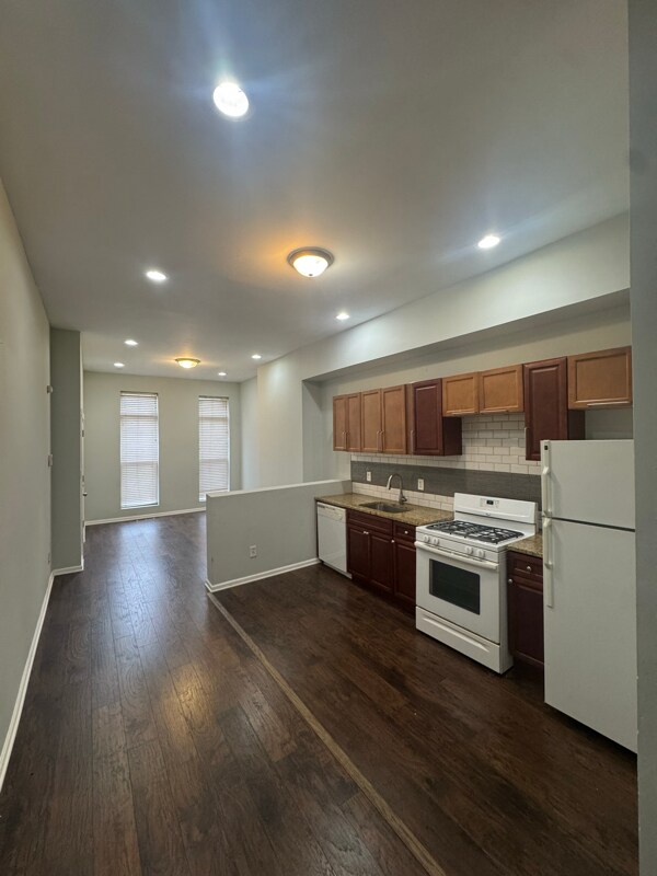 Building Photo - 604 N Fulton Ave