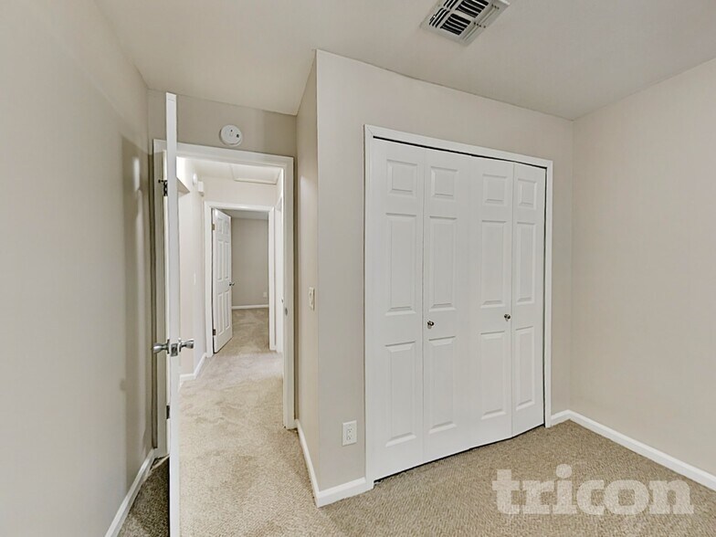 Building Photo - 7738 Collins Ridge Blvd