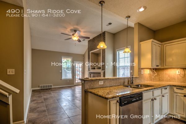 Building Photo - 4901 Shaws Ridge Cove