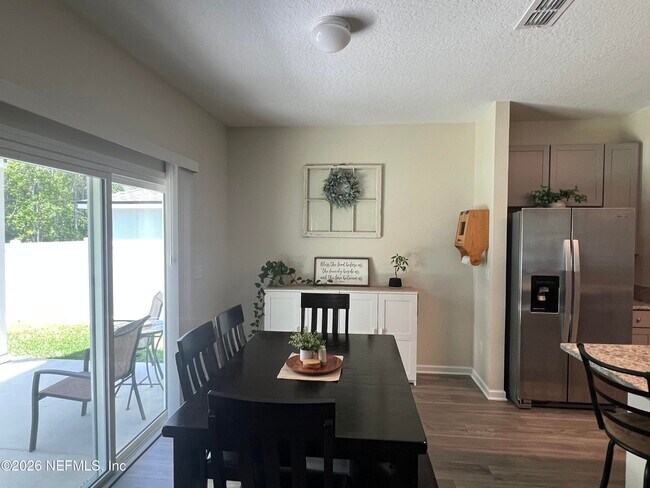 Building Photo - 5030 Big Pine Dr