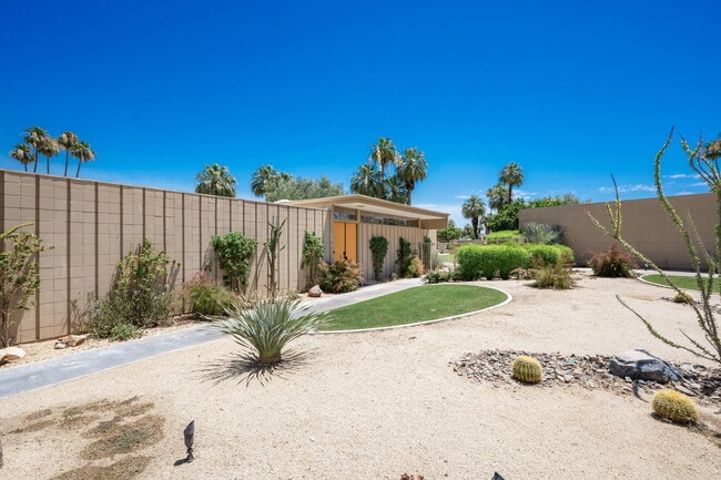 Building Photo - 72915 El Paseo