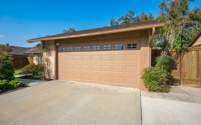 Building Photo - Fully Remodeled 3BD/2BA in Carlsbad