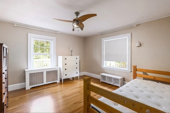 Building Photo - 269 Waltham St