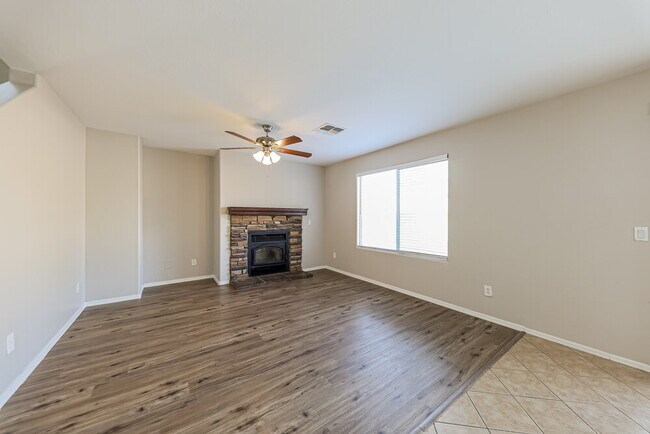 Building Photo - 24236 W Lasso Ln