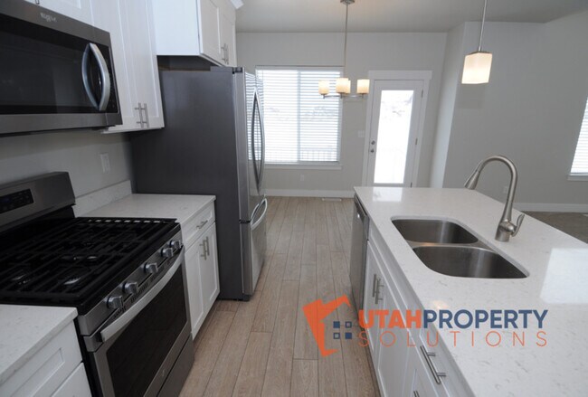 Building Photo - 14801 Garrison Ln