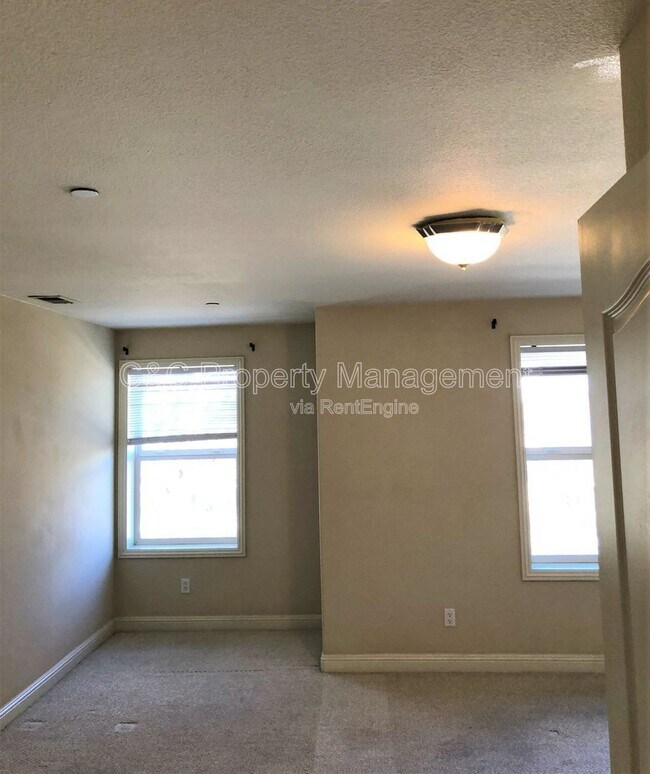 Building Photo - 1421 N First St