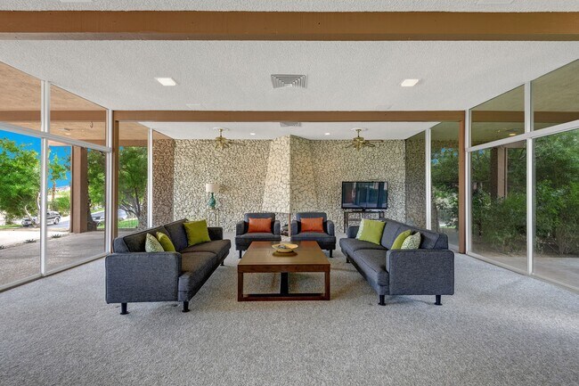 Building Photo - 73895 Saquaro Ct