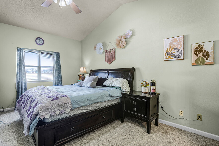 Building Photo - 753 Forest Green Dr