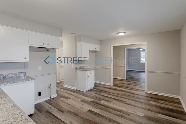 Building Photo - NOW OFFERING HALF OFF THE FIRST FULL MONTH...