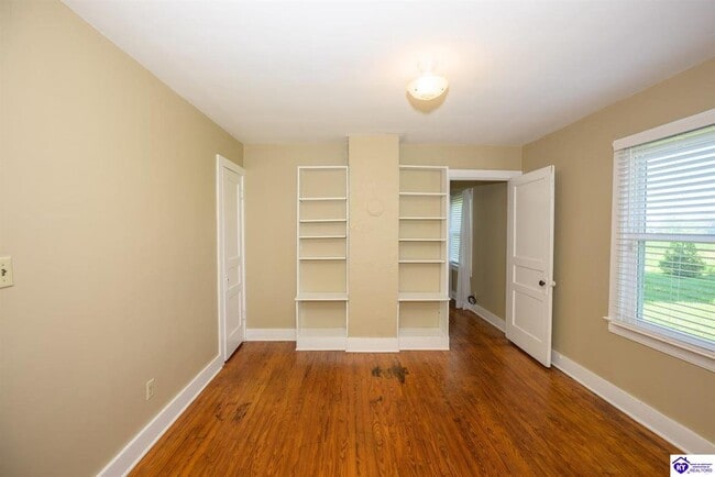 Building Photo - 189 Bob Wade Rd