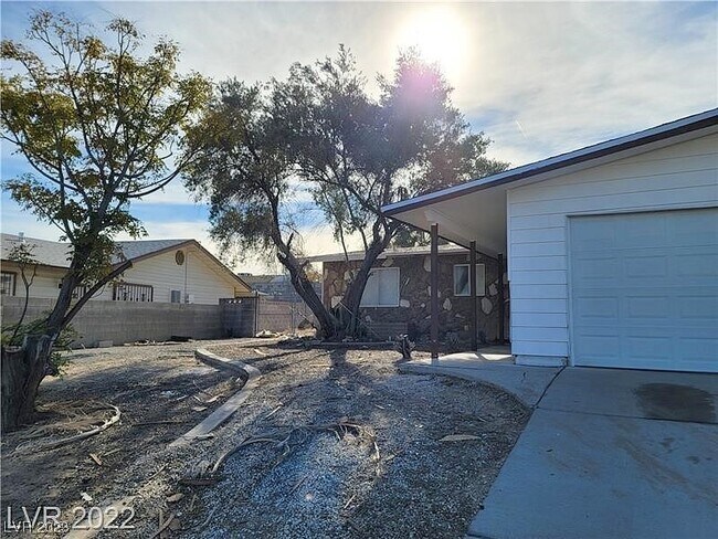 Building Photo - 3955 Ventura Way