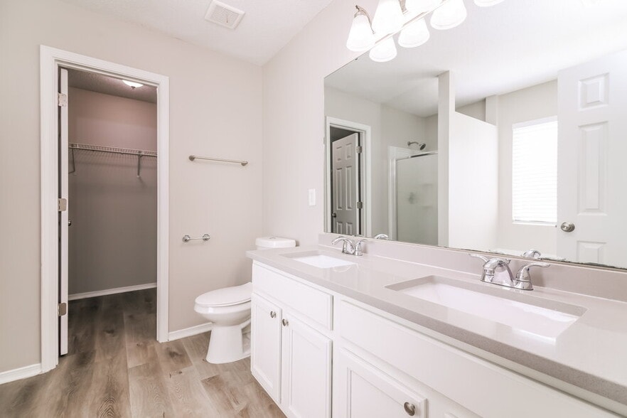 Building Photo - 3168 Varcroft Rd