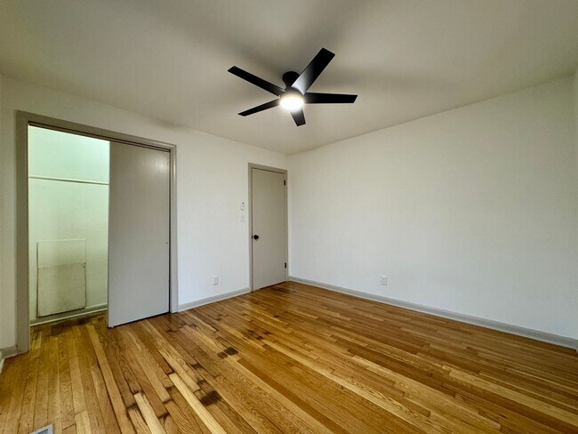 Building Photo - 3906 Forest Highland Cir