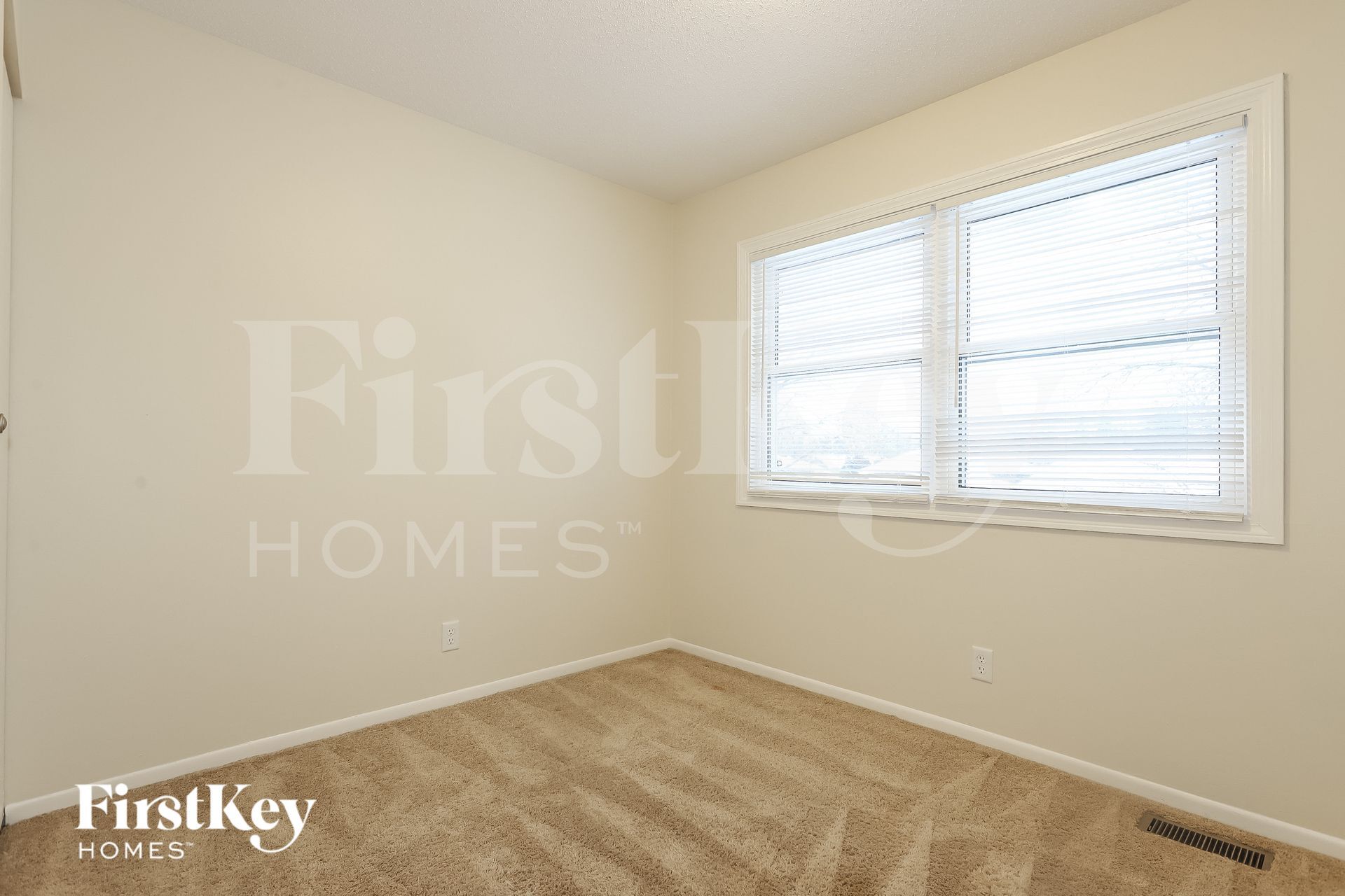 Building Photo - 14331 S Birchdale Dr