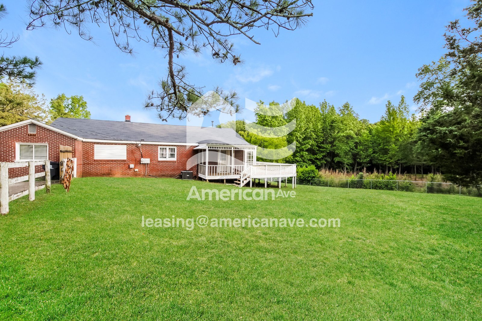 Building Photo - 720 Bryant Rd