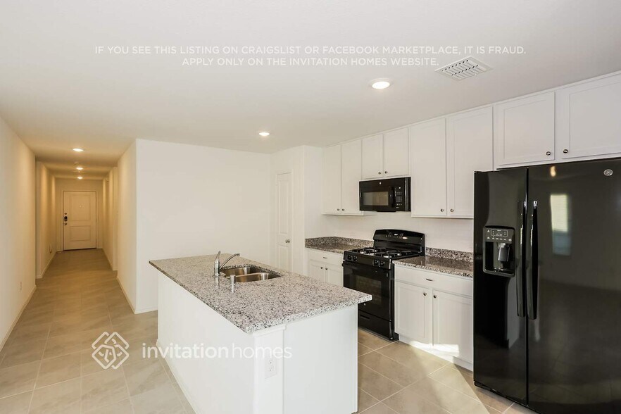 Building Photo - 2309 Ava Dr