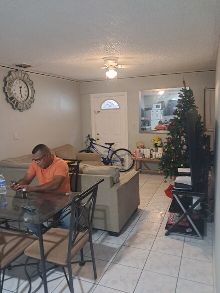 Building Photo - 6771 Freedom St