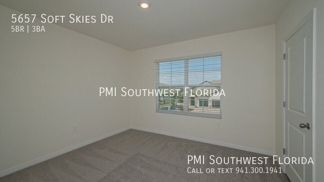 Building Photo - 5657 Soft Skies Dr