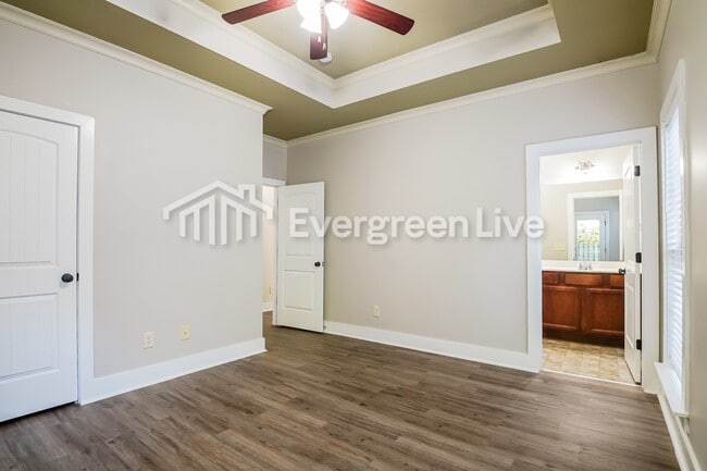 Building Photo - 121 Kingston Ct