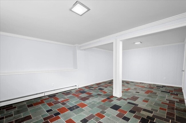 Building Photo - Heathcote Hill neighborhood 3 Bedroom 2 Ba...