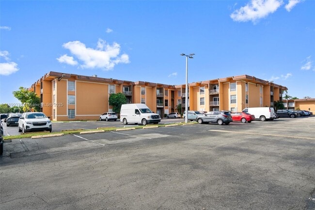 Building Photo - 9405 SW 76th St