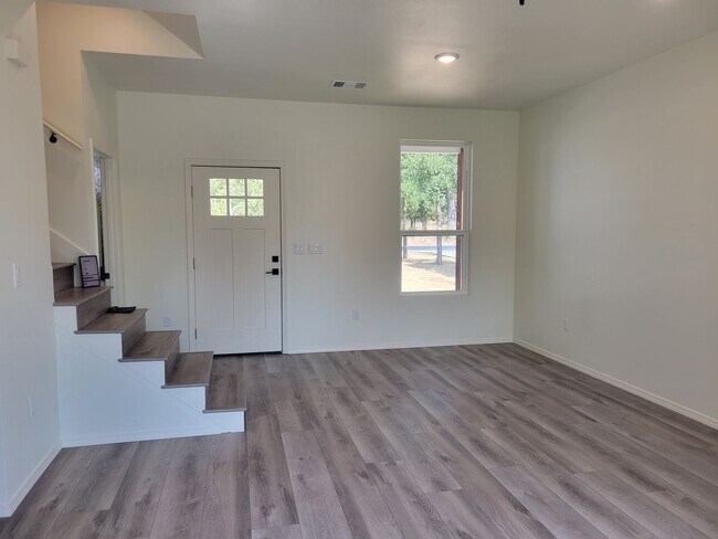Building Photo - COMING SOON!!!! Gorgeous 2 story home in Granite Shoals