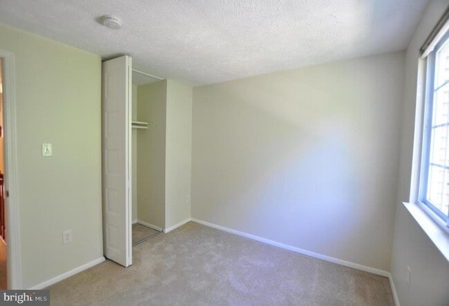 Building Photo - 17404 Founders Mill Dr