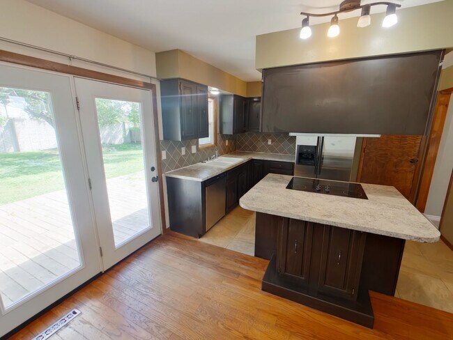 Building Photo - 3BR Andover Home for Rent