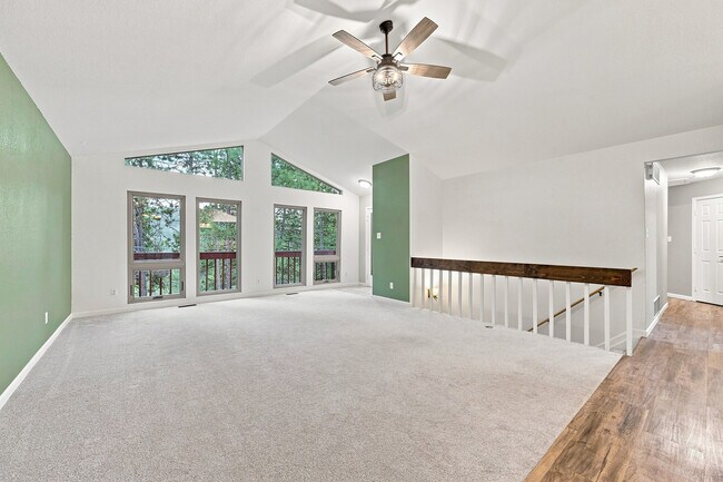 Building Photo - 34431 Chilton Ave